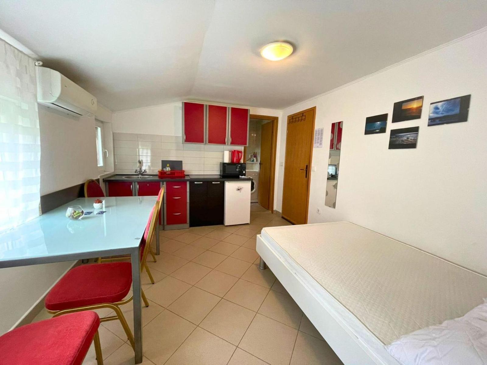Apartmani Tominac Crikvenica Eksteriør billede