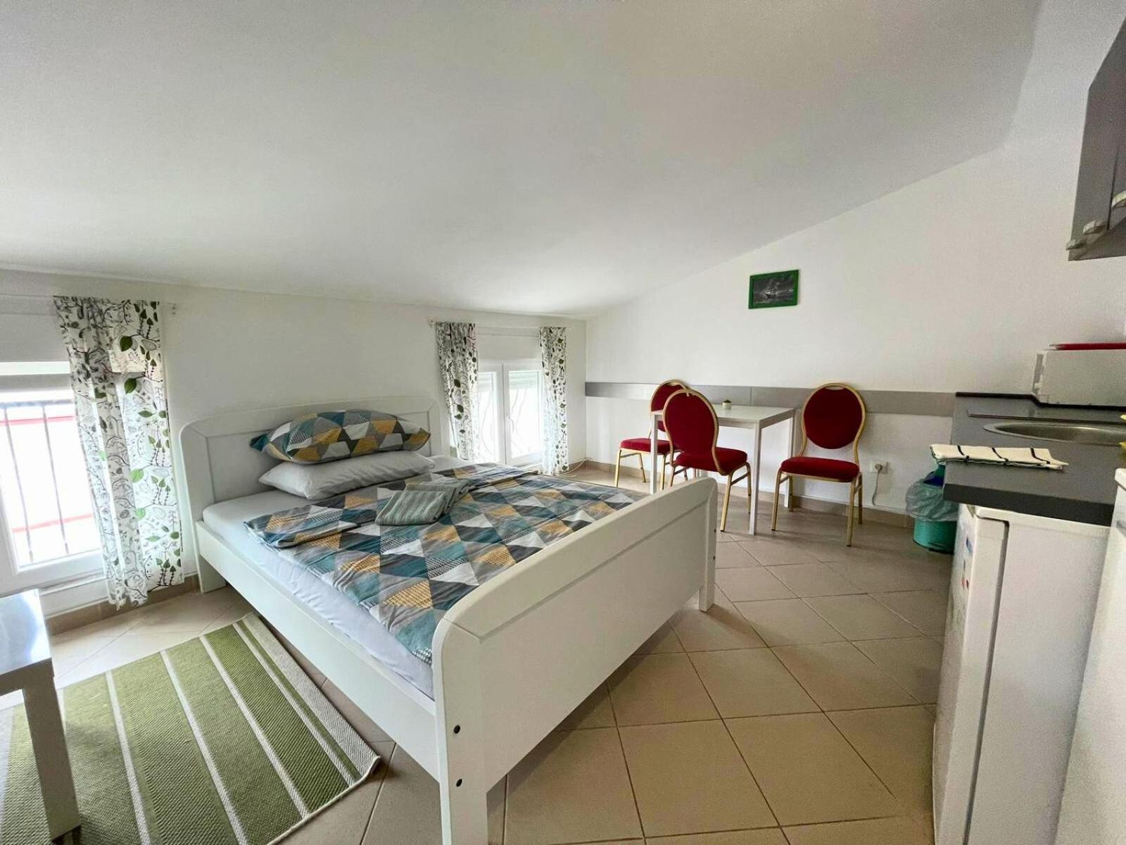 Apartmani Tominac Crikvenica Eksteriør billede